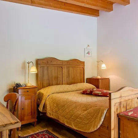 Calvi-ristorante Mainor Отель Витторио-Венето