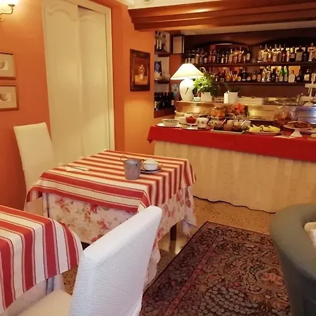 Отель Calvi-ristorante Mainor 3*
