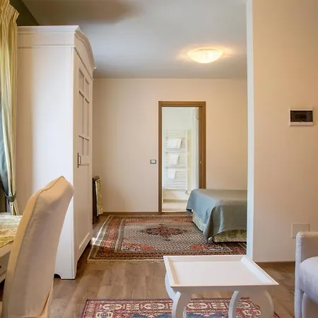 Hotel Calvi-ristorante Mainor Di Charme