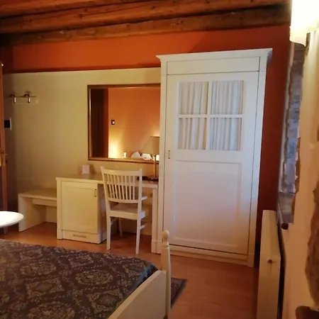 Calvi-ristorante Mainor Di Charme Vittorio Veneto